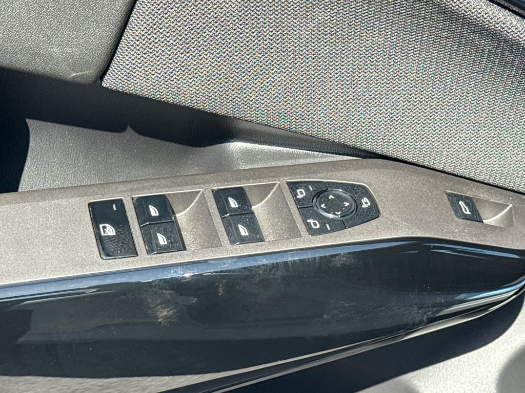 Used 2026 Gray BMW M50 xDrive image 24