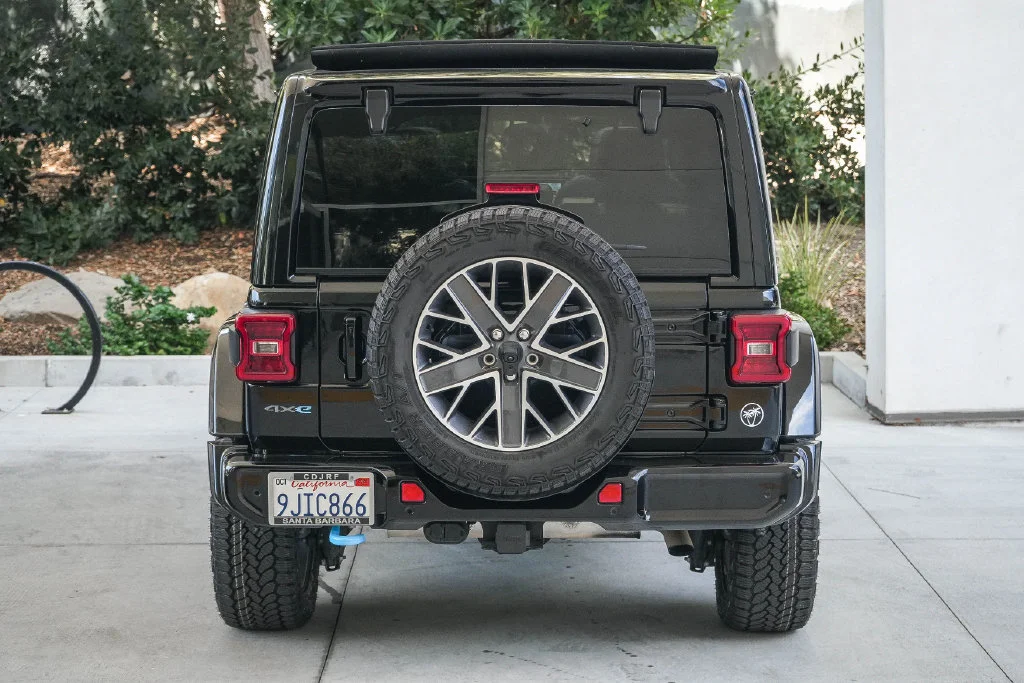 Used 2024 Black Jeep High Altitude 4xe image 5