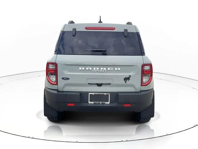 Used 2023 Green Ford Outer Banks image 6