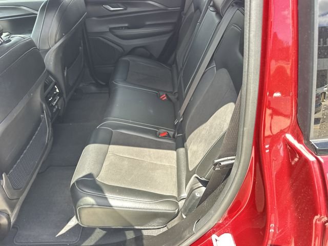 Used 2024 Red Jeep Altitude image 15