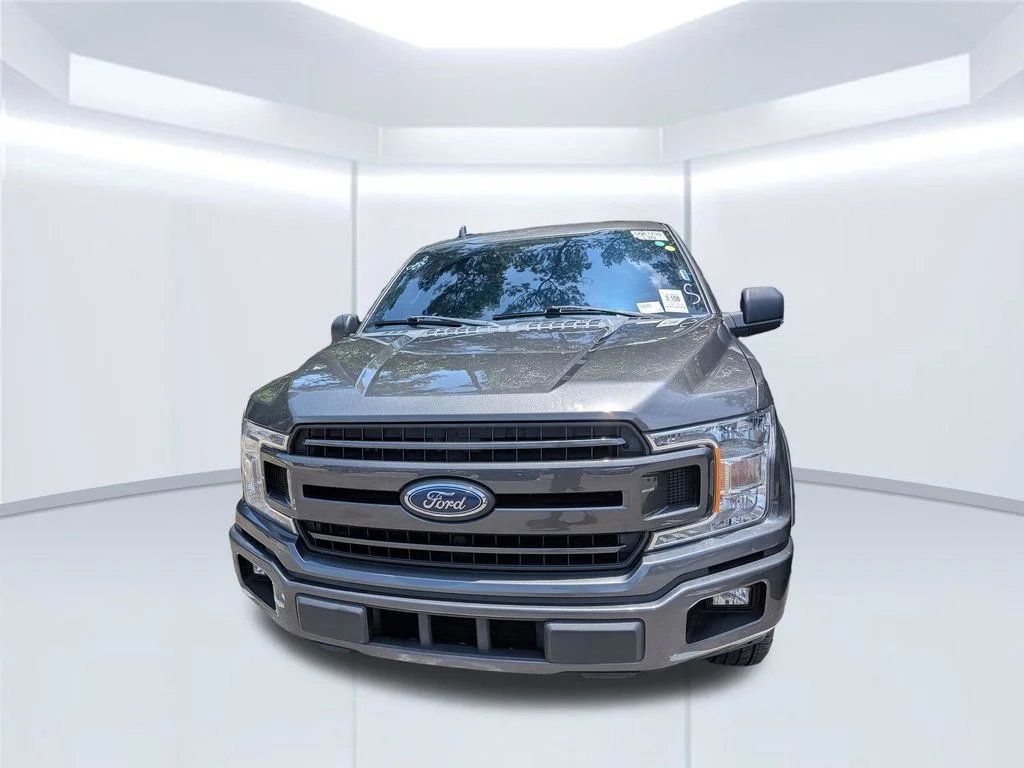 Used 2018 Gray Ford XLT image 5