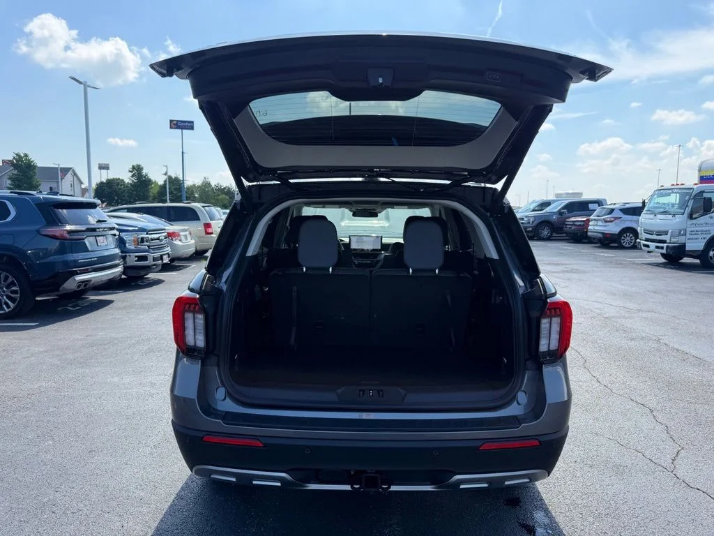 New 2026 Carbonized Gray Metallic Ford Active image 41