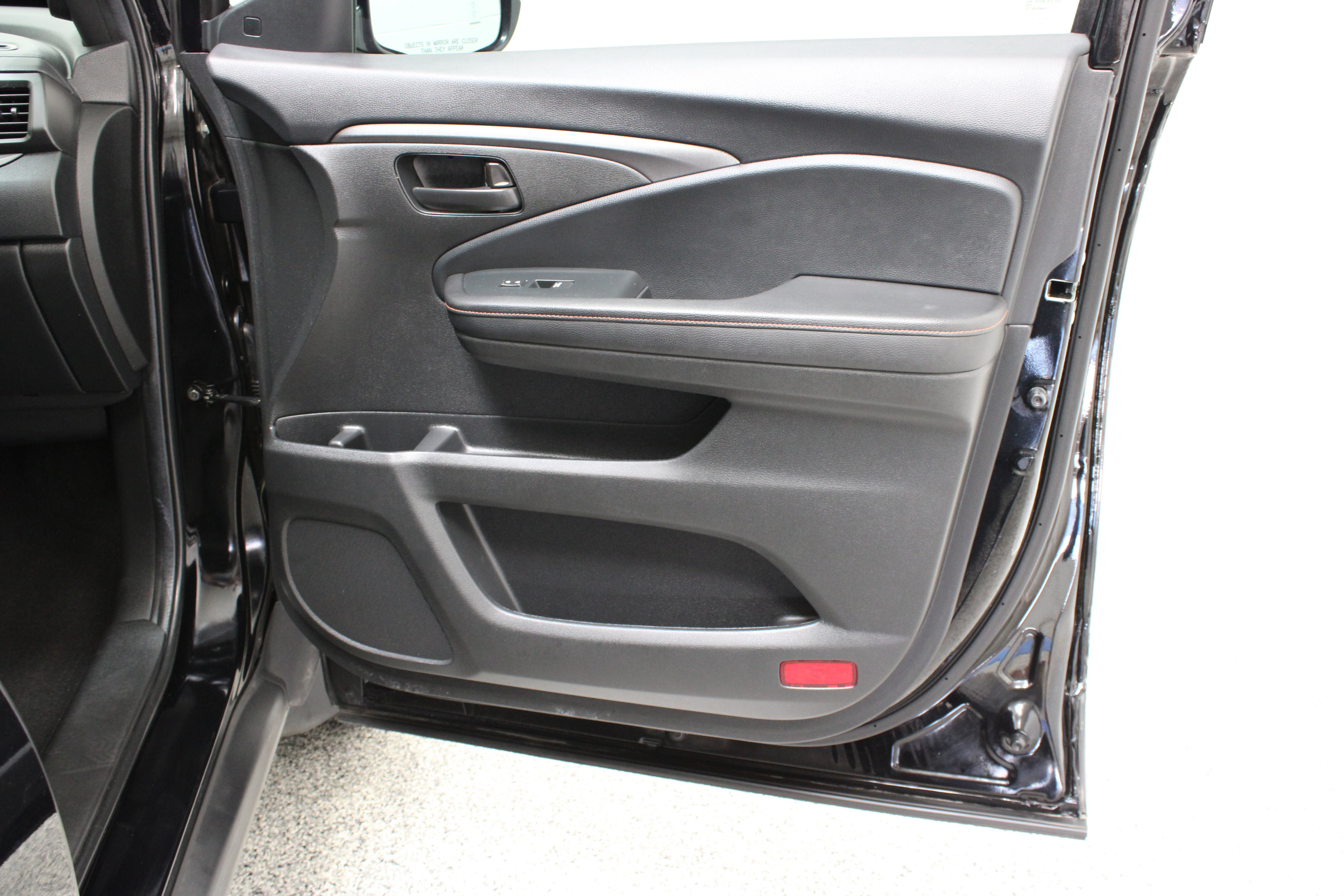 Used 2022 Black Honda TrailSport 3.5L image 37