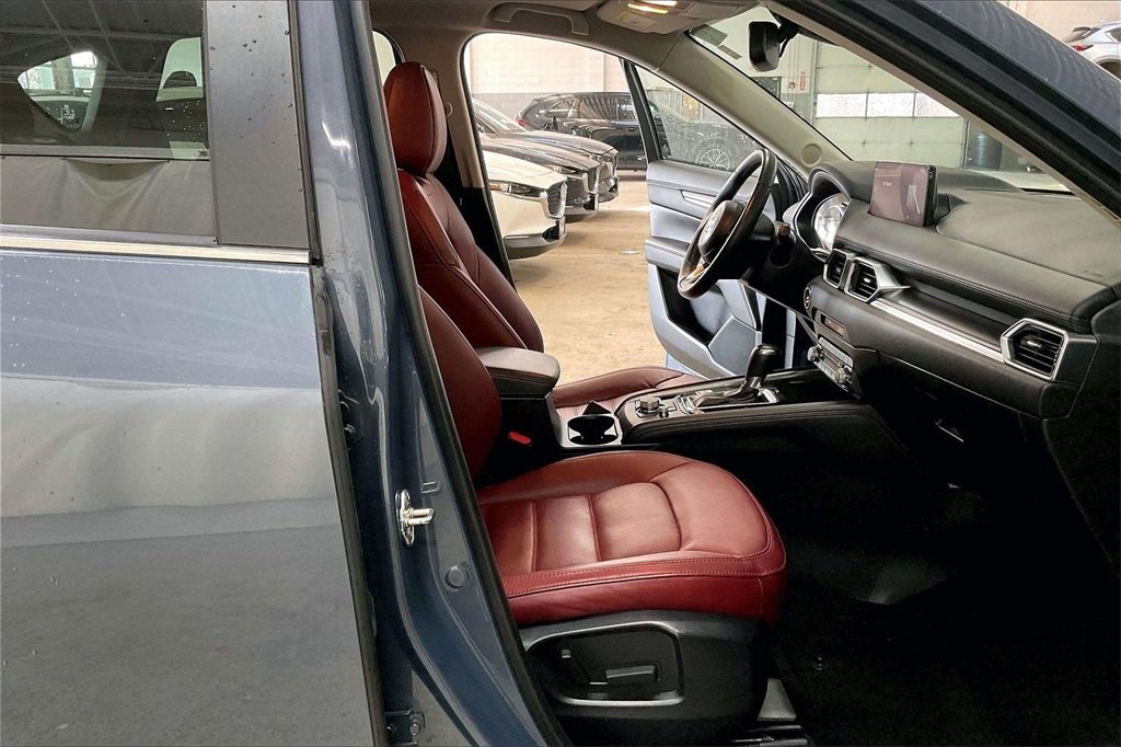 2023 MAZDA CX-5 - Image 5