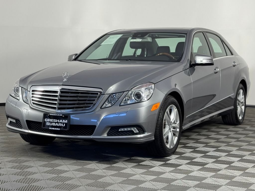 Used 2010 Iridium Silver Metallic Mercedes-Benz E 350 image 3