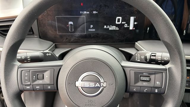 Used 2025 Gray Nissan S image 10