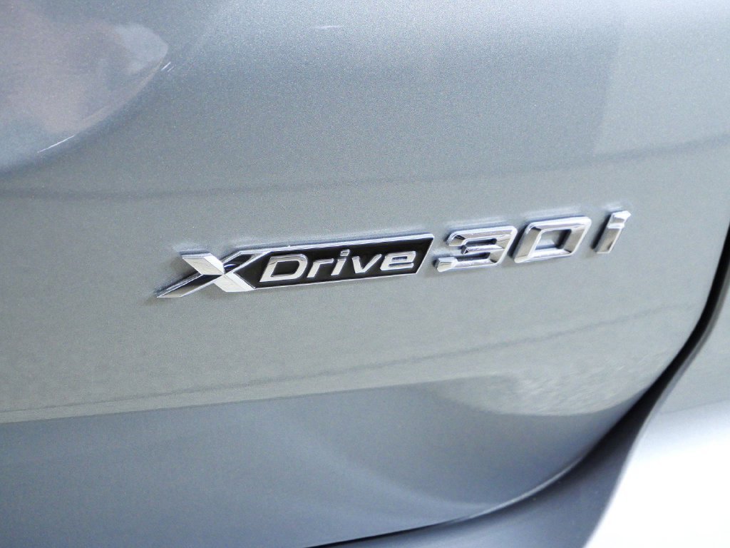 Certified Used 2023 Skyscraper Grey Metallic BMW xDrive30i image 14