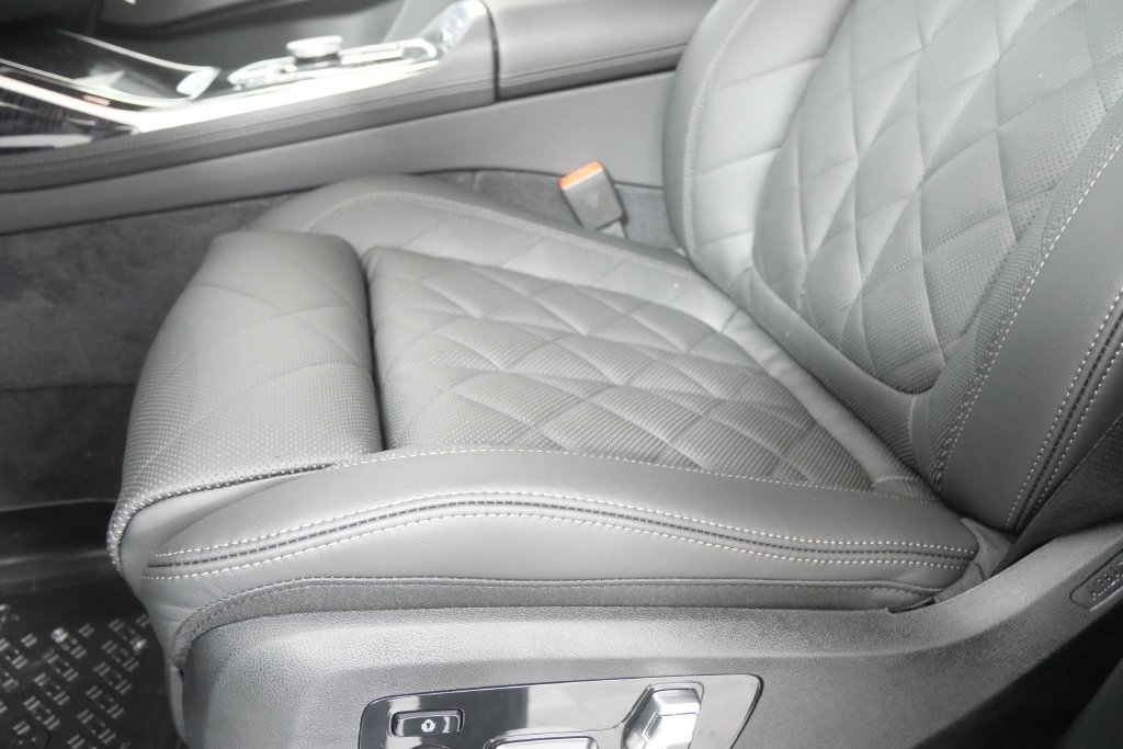 New 2027 Black Sapphire Metallic BMW xDrive40i image 10
