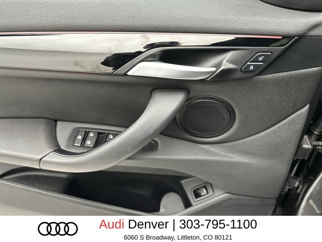Used 2020 Gray BMW xDrive28i image 13