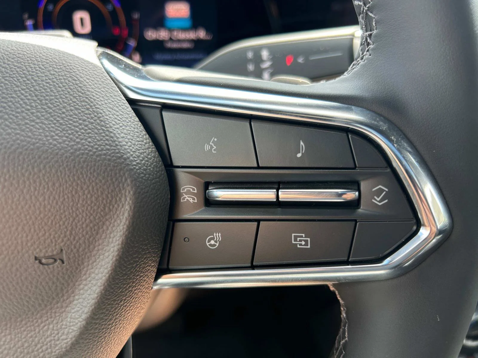 2025 Chevrolet Tahoe LT - Photo 24