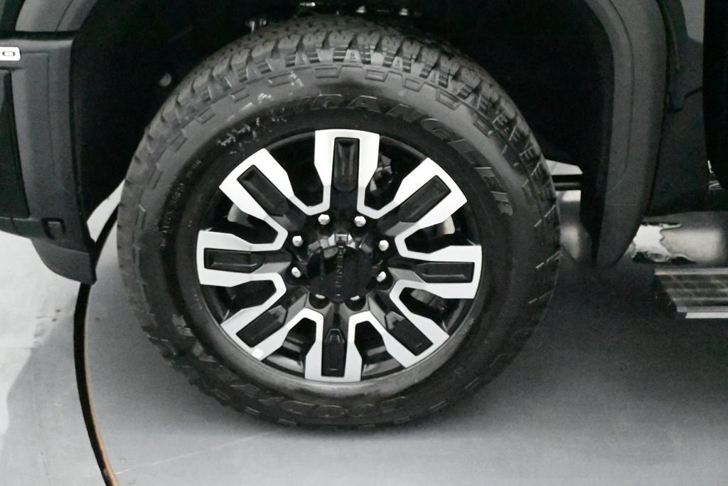 2026 GMC Sierra 3500HD Denali Ultimate - Photo 8