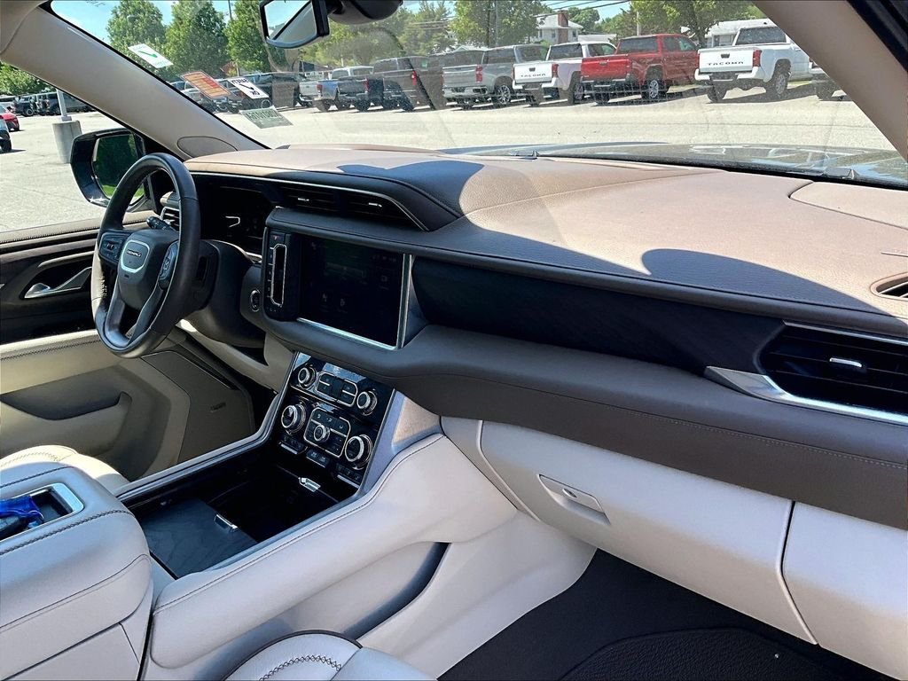 Used 2022 Blue GMC Denali image 14