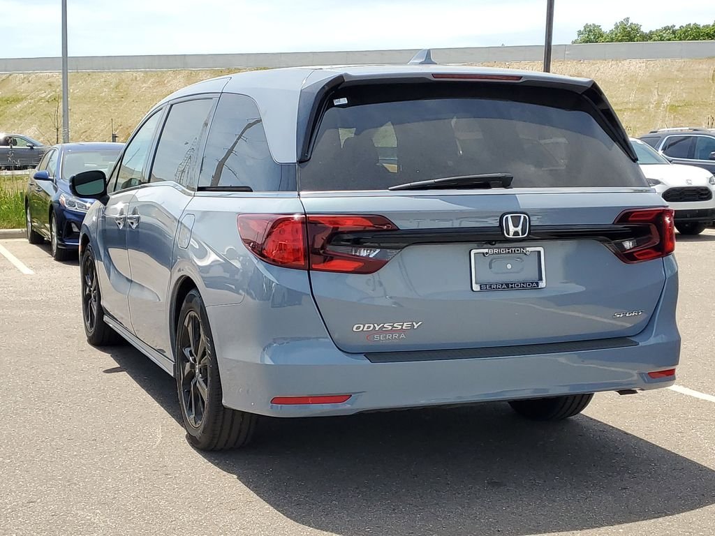 Used 2023  Honda Sport image 2