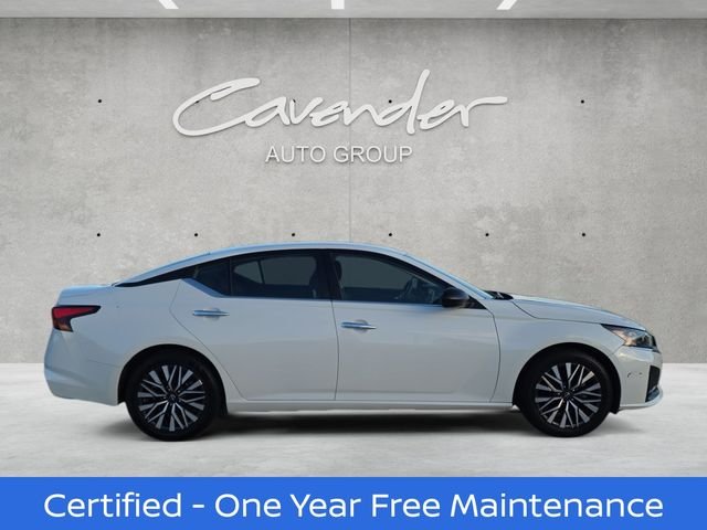 Certified Used 2024 White Nissan 2.5 SV image 17