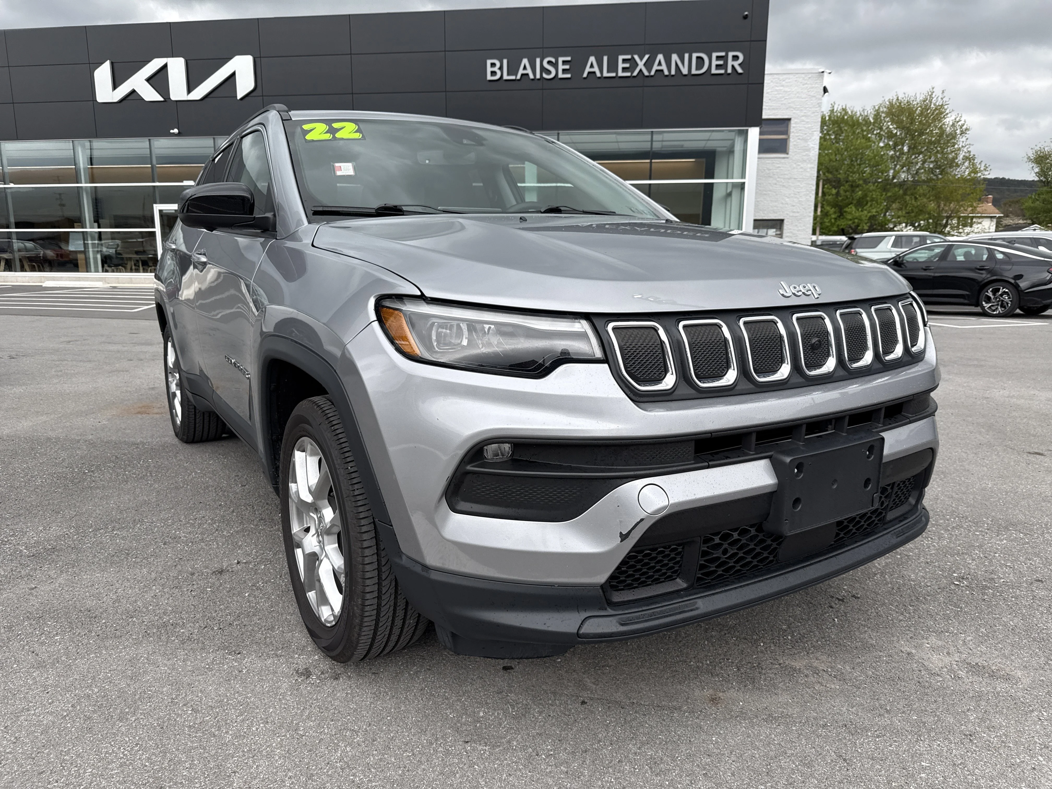 2022 Jeep Compass Latitude Lux 4X4's photo