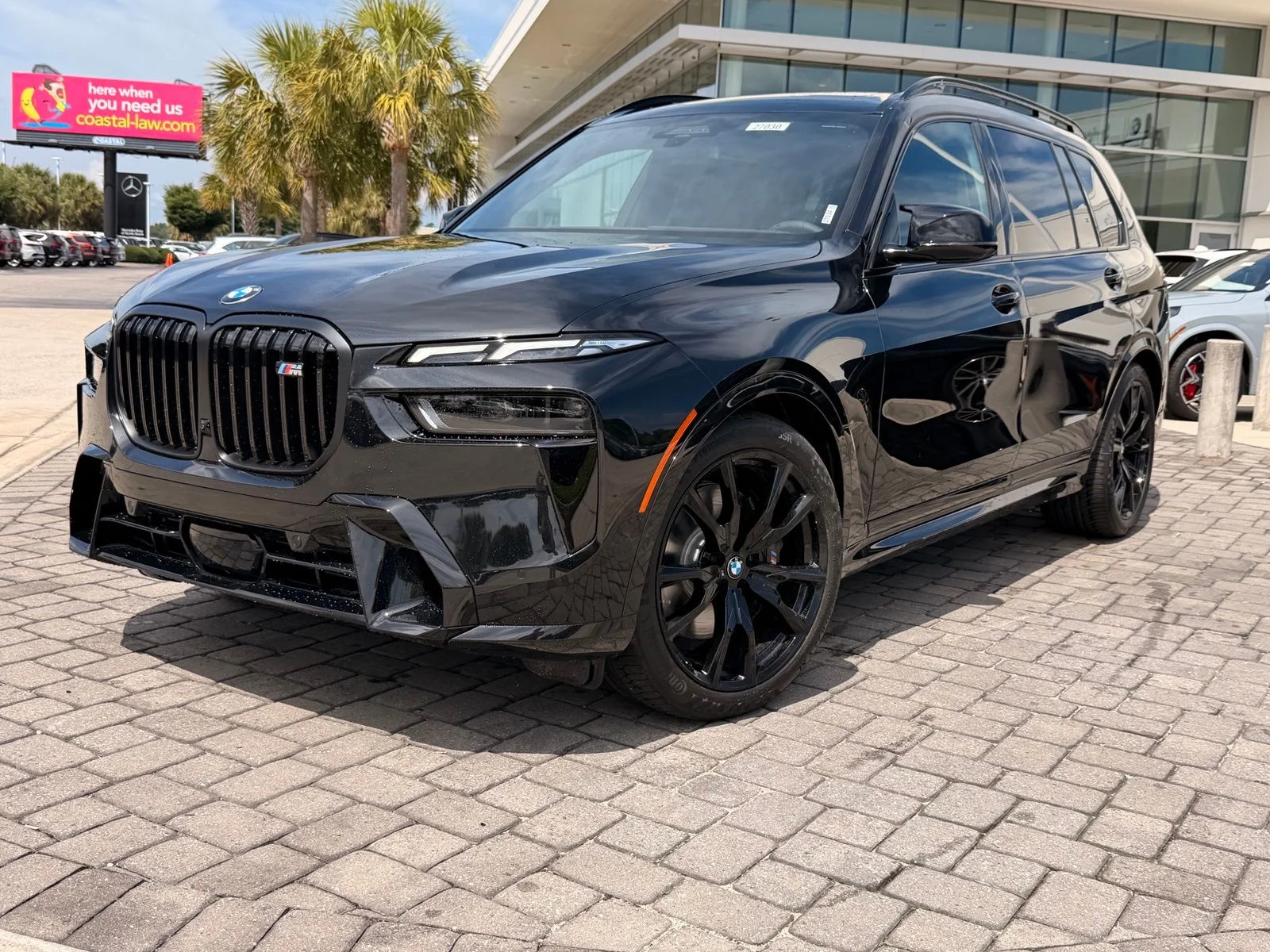 2027 BMW X7