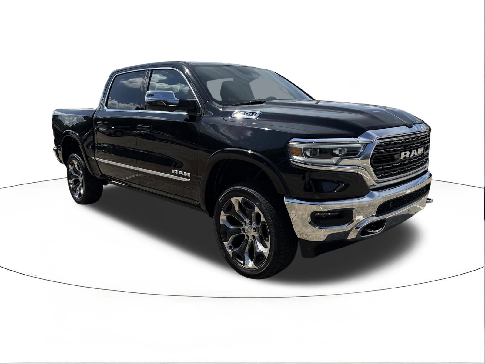 2023 RAM 1500 Limited 4x4 Crew Cab 5'7's photo
