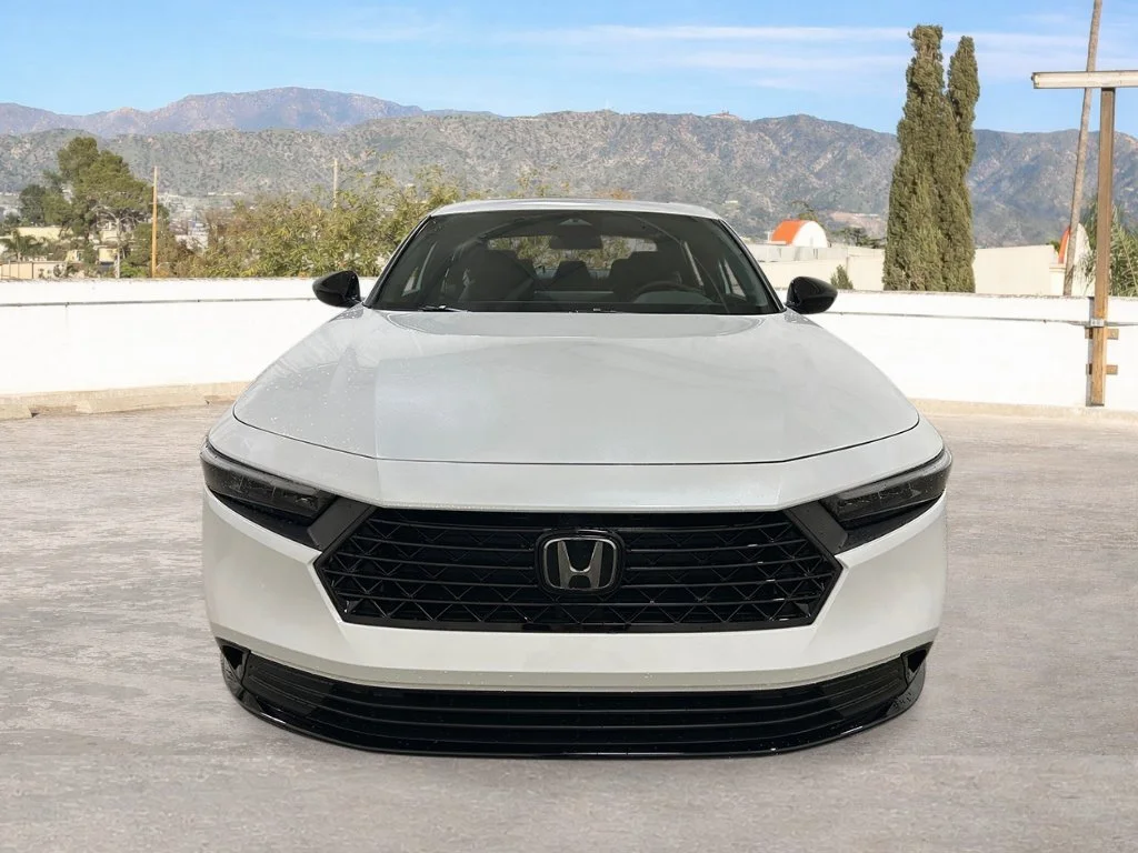 New 2026 Platinum White Pearl Honda Sport-L image 8