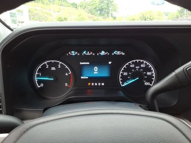 Used 2023 White Ford XL image 21