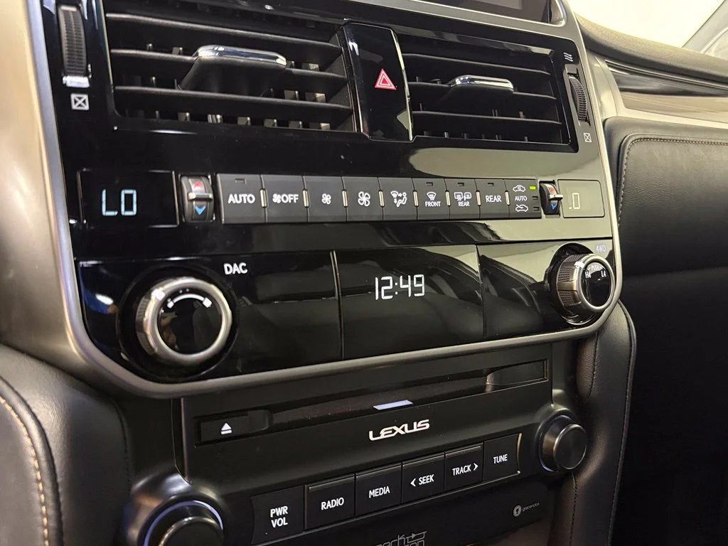 Used 2023 Silver Lexus 460 image 29