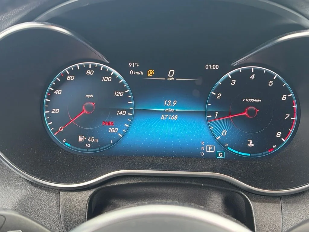 Used 2020  Mercedes-Benz GLC 300 image 1
