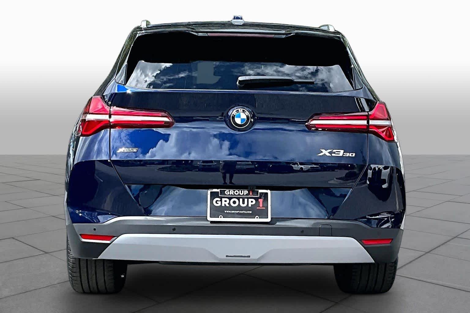 New 2026 Tanzanite Blue II Metallic BMW 30 xDrive image 4