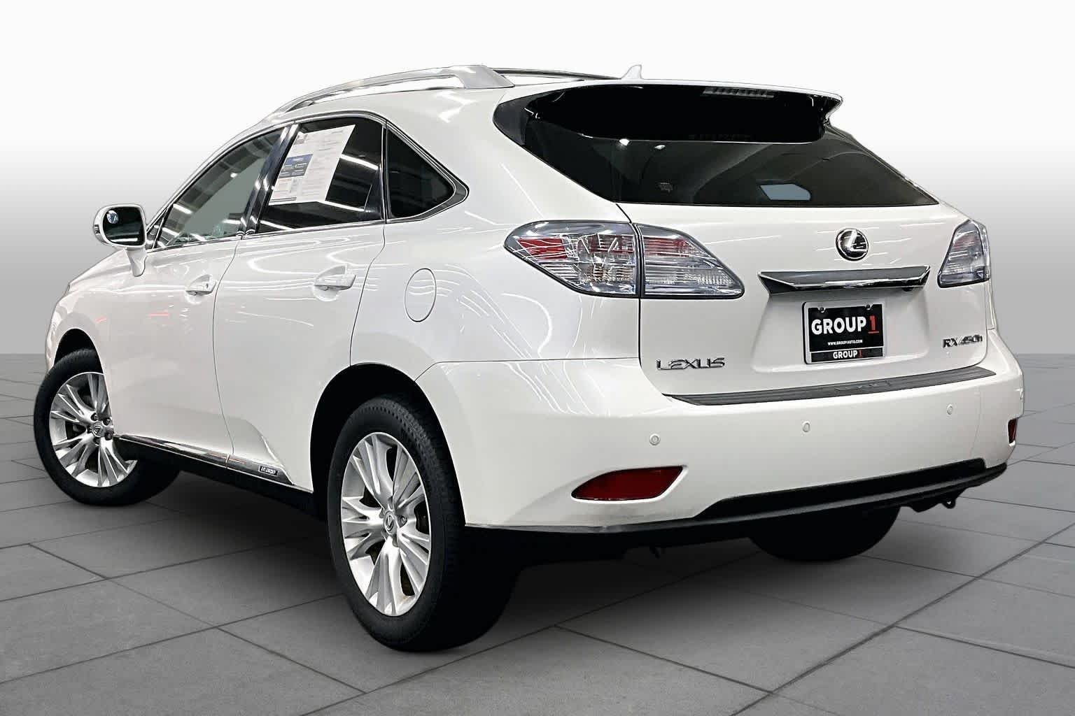 Used 2010 Starfire Pearl Lexus  image 11