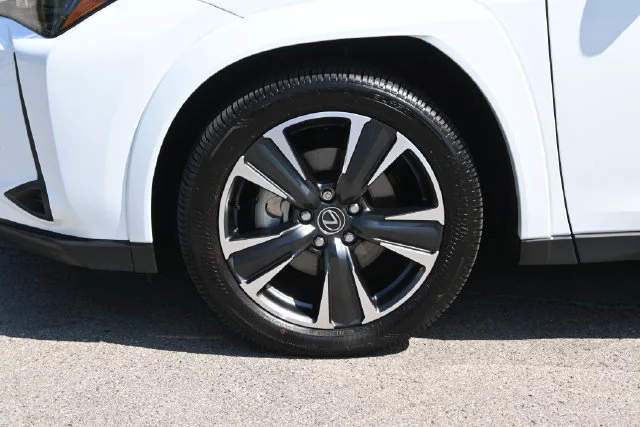 Certified Used 2026 ULTRA WHITE Lexus 300h Premium image 15