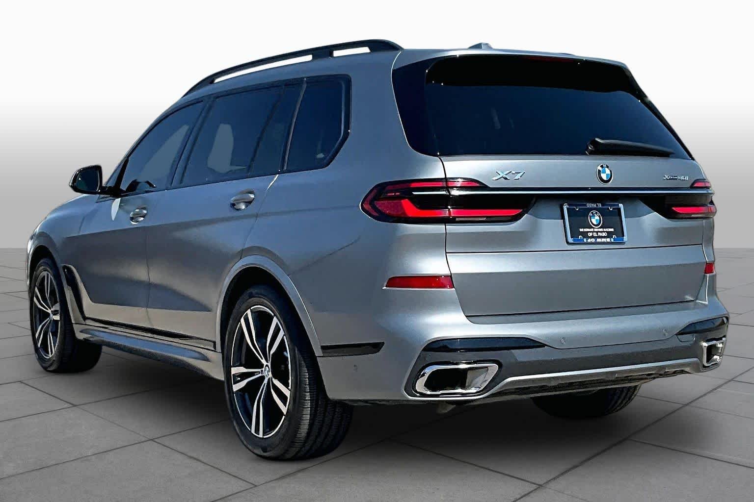 Used 2023 Frozen Pure Grey Metallic BMW xDrive40i image 11