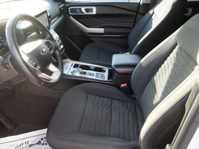 Used 2021 White Ford XLT image 19