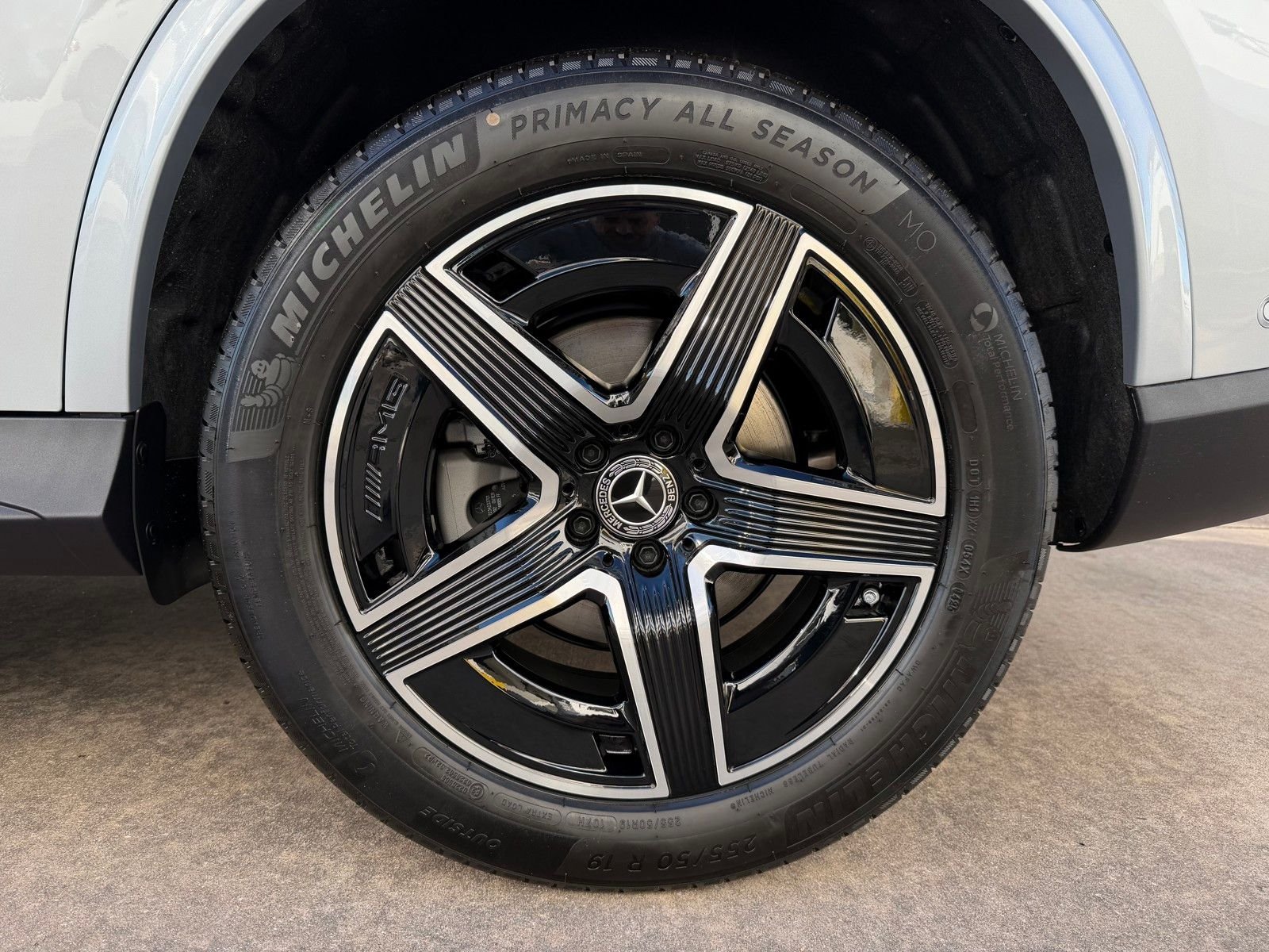 New 2026 Black Mercedes-Benz GLC 300 image 23