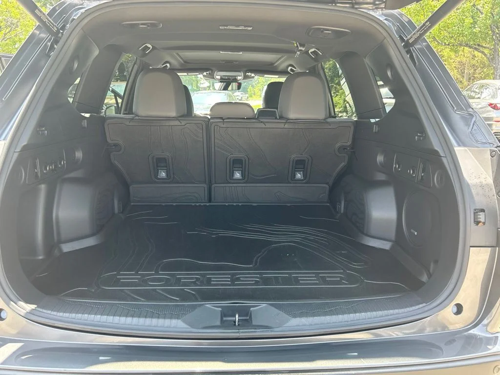 Used 2025 Gray Metallic Subaru Limited image 23