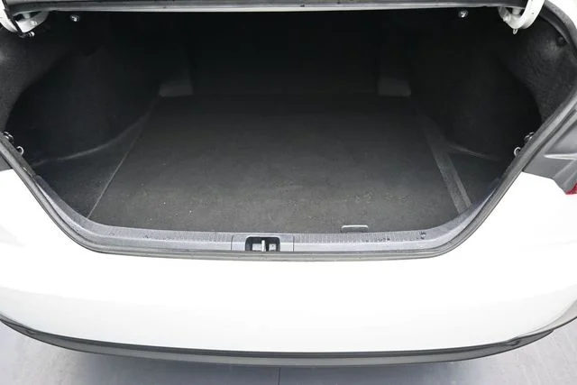 Used 2025  Toyota SE image 13