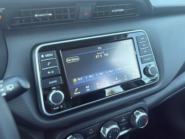 Used 2025 Gray Nissan S image 24