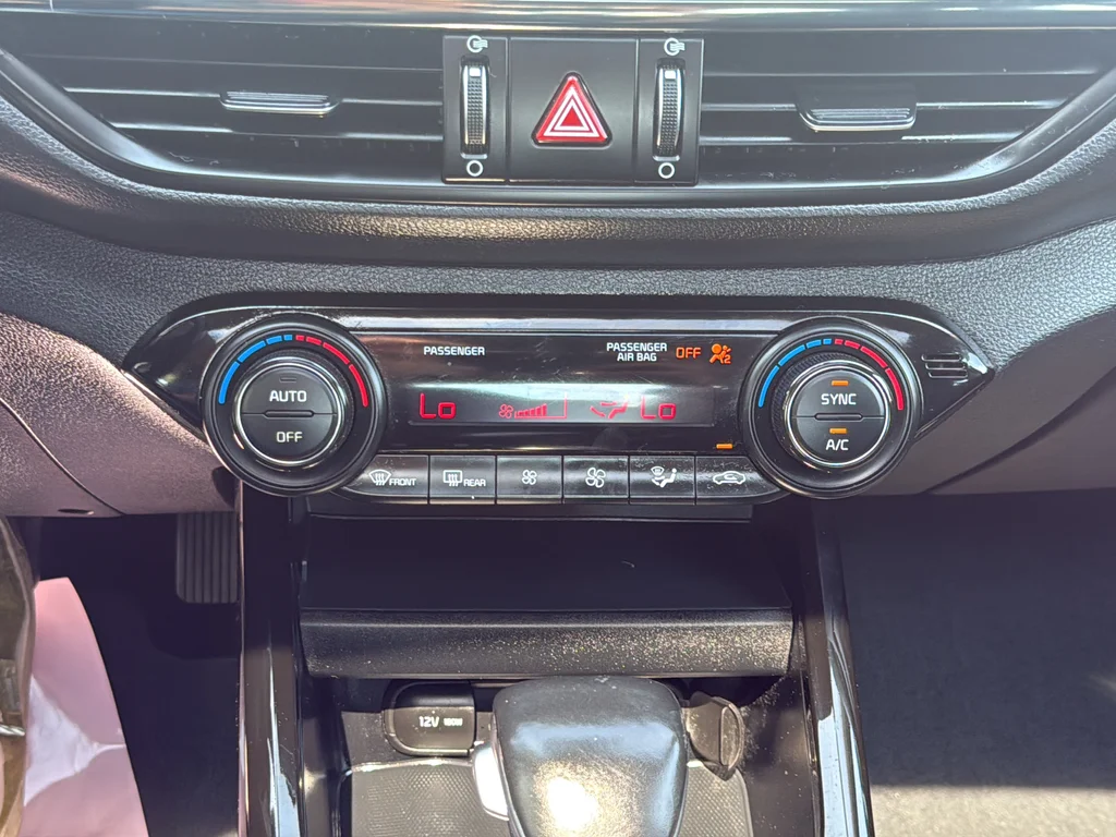 Used 2019 Blue Kia S image 22