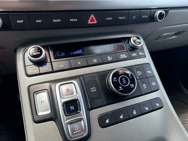 Used 2025 Red Hyundai SEL Premium image 22