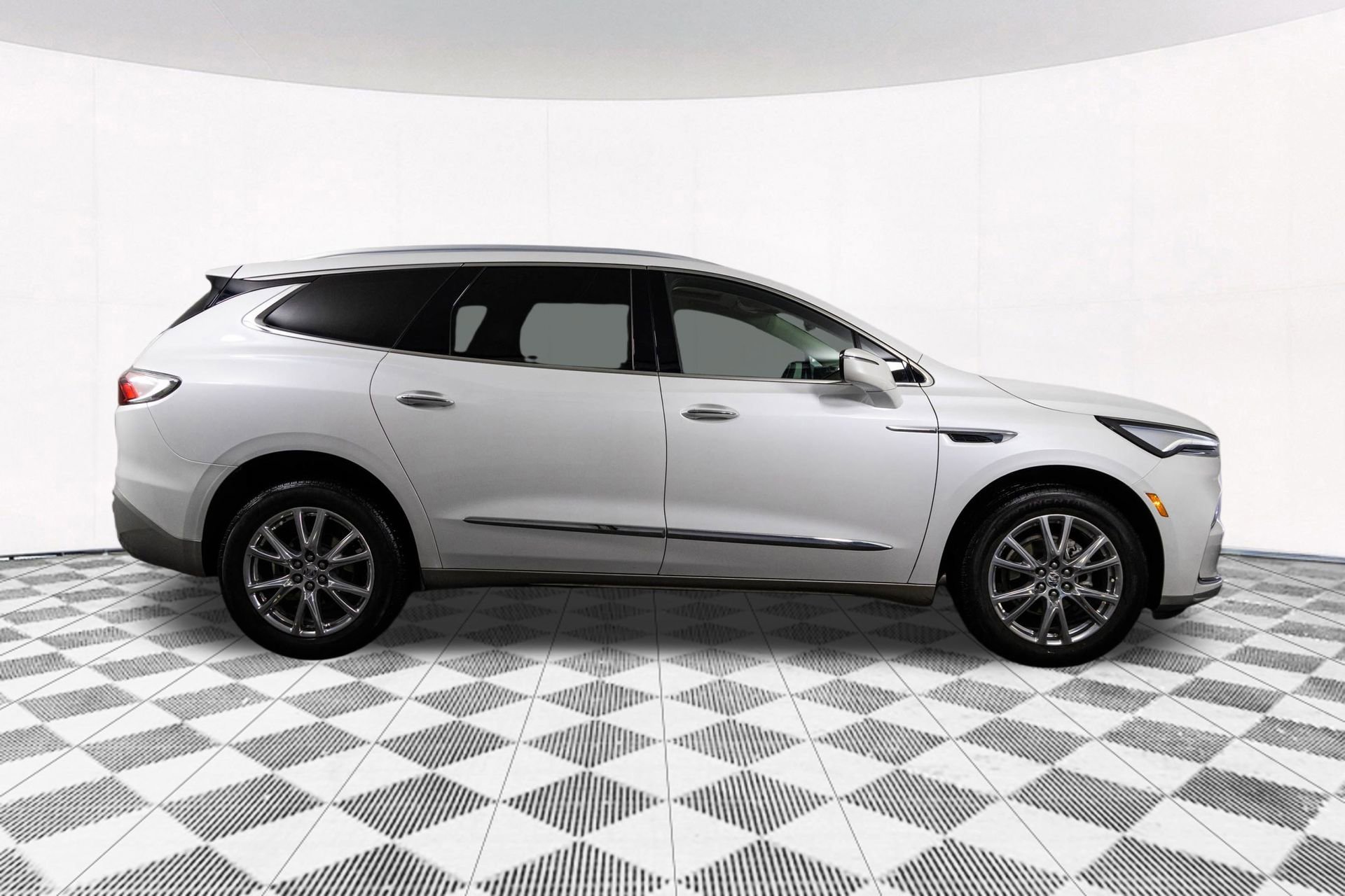 2023 BUICK ENCLAVE - Image 16