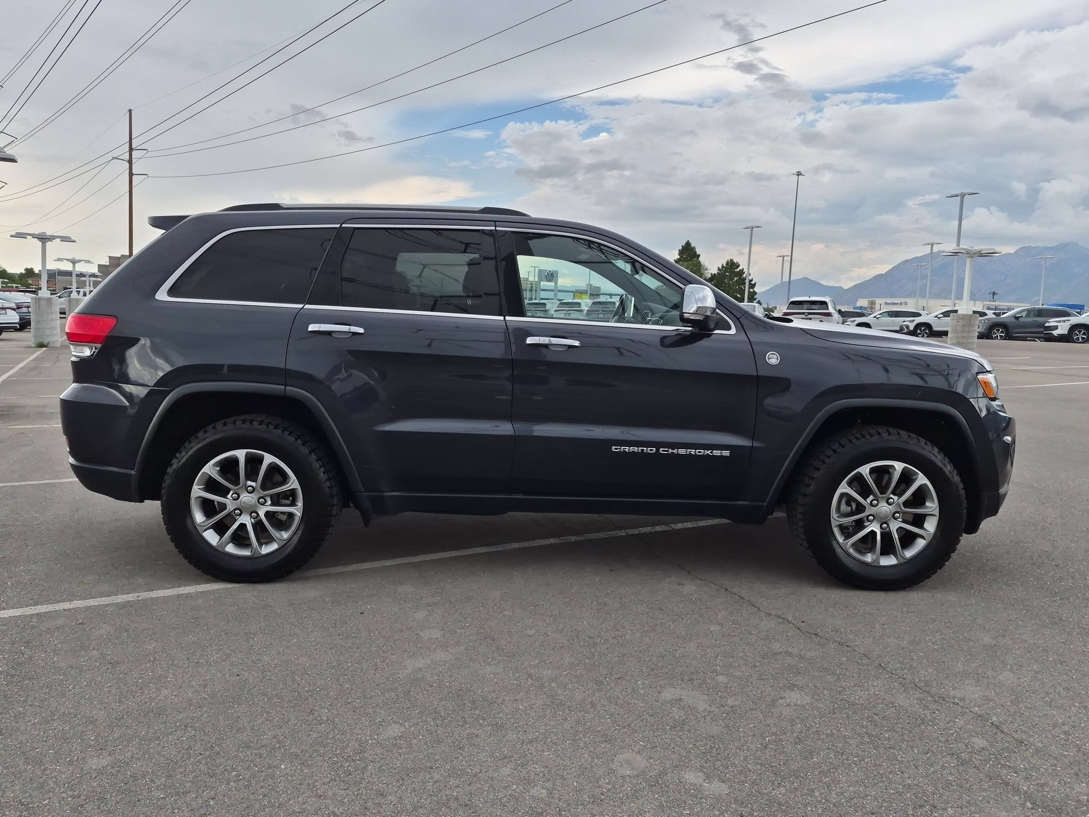 Used 2015 Maximum Steel Metallic Clearcoat Jeep Limited image 2