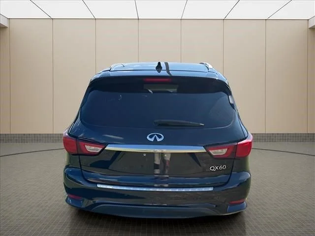 Used 2016 Black INFINITI Base image 11