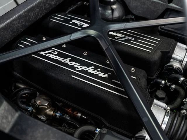 Used 2018 Black Lamborghini  image 44