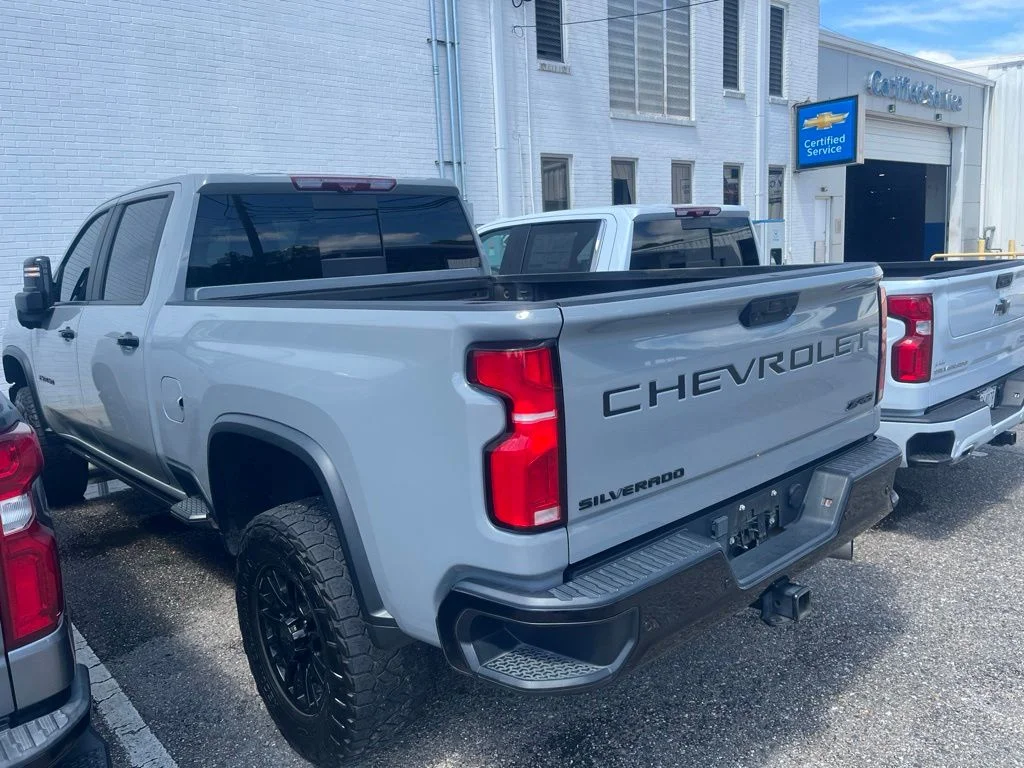 Used 2024 Gray Chevrolet ZR2 image 4
