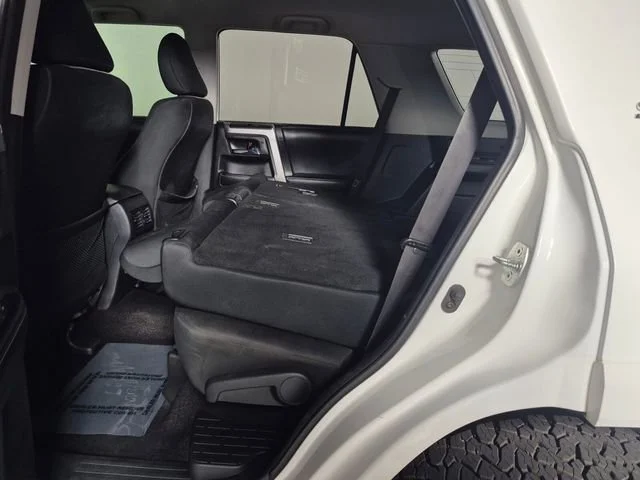 2018 Toyota 4Runner SR5 - Photo 32
