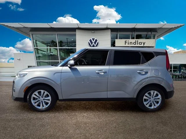 Used 2022 Gray Kia LX image 3