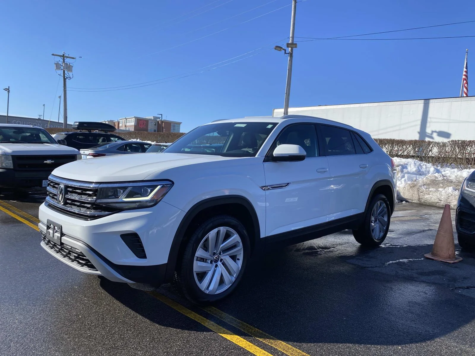2022 Volkswagen Atlas Cross Sport 3.6L V6 SE w/Tech 4MOTION's photo