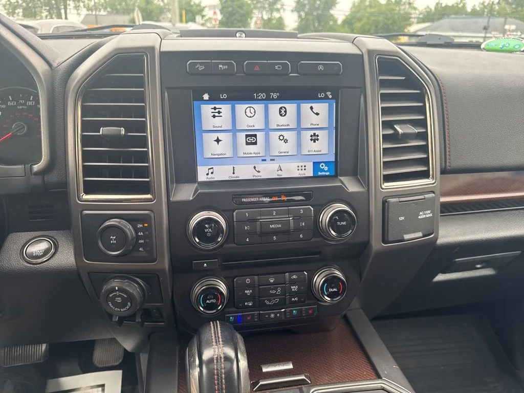 Used 2018 White Ford Raptor image 19