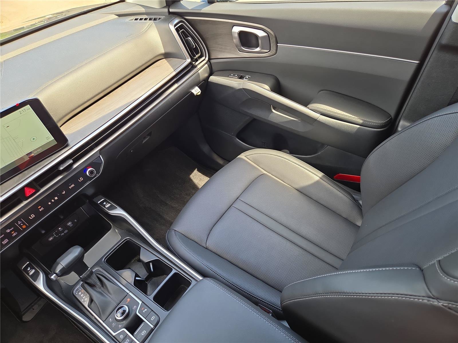 Certified Used 2025 Panthera Metal Kia X-Line EX image 14