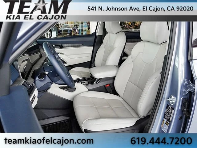 Used 2024 Silver Kia EX FWD image 15