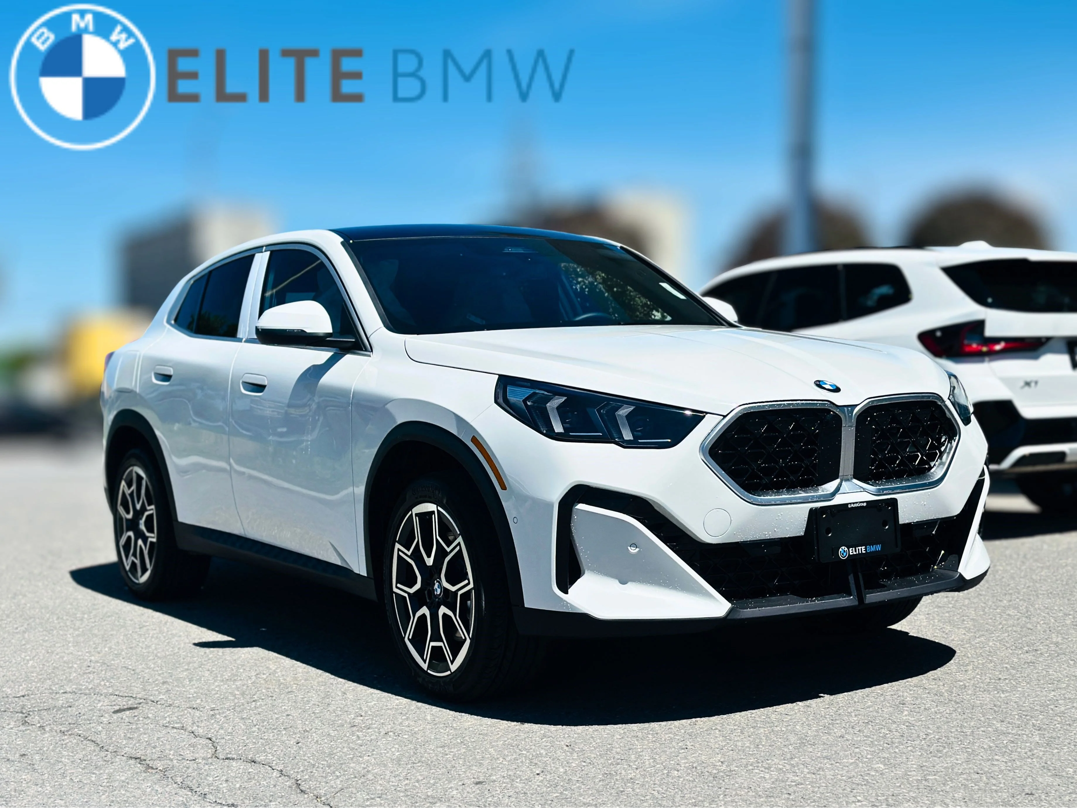 Used 2026 Mineral White Metallic BMW xDrive28i image 10