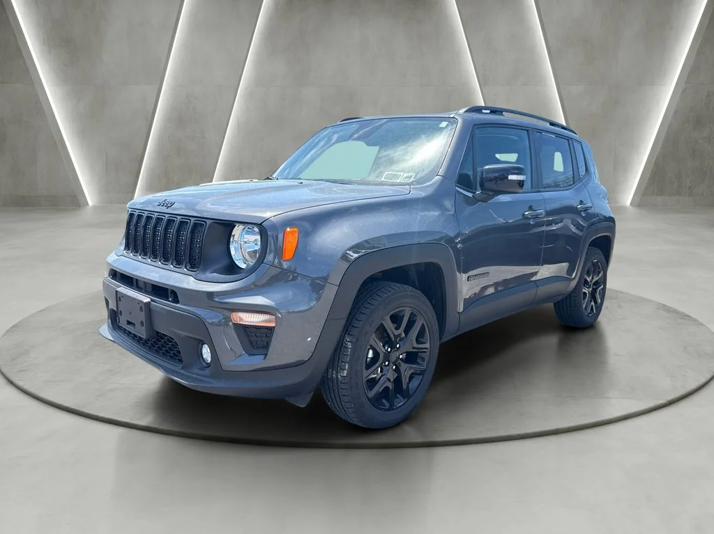 Used 2023 Gray Jeep Altitude image 3