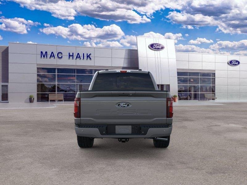New 2026 Carbonized Gray Metallic Ford XLT image 5